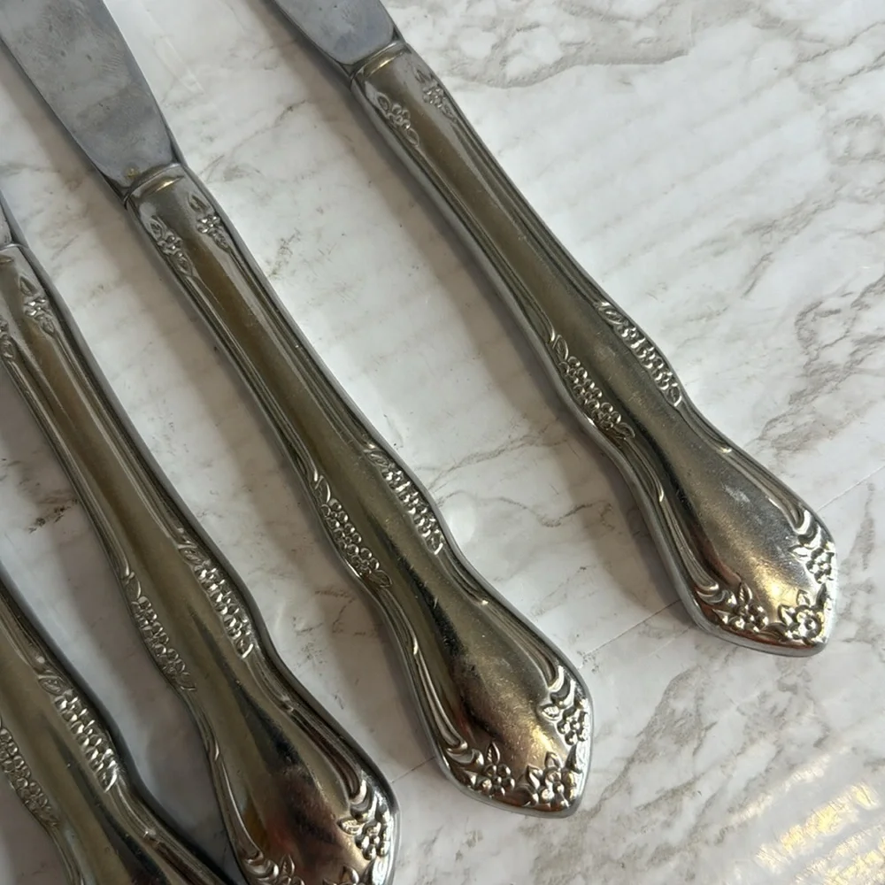 Oneida Ltd Mansfield Amadeus Wm A Rogers Deluxe Stainless Dinner Knives-Set of 5